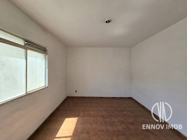 #180V - Apartamento para Venda em São Paulo - SP