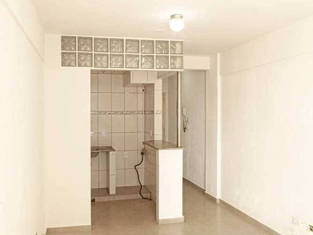 #183D - Apartamento para Venda em São Paulo - SP - 2